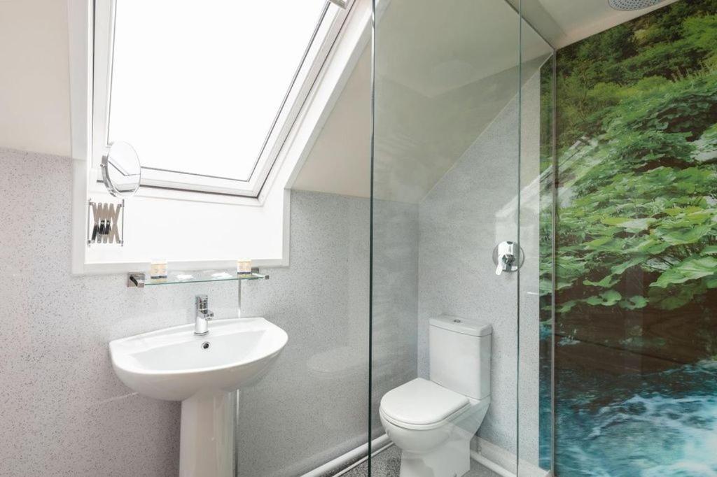 Silver Street Suites Whitby Dış mekan fotoğraf