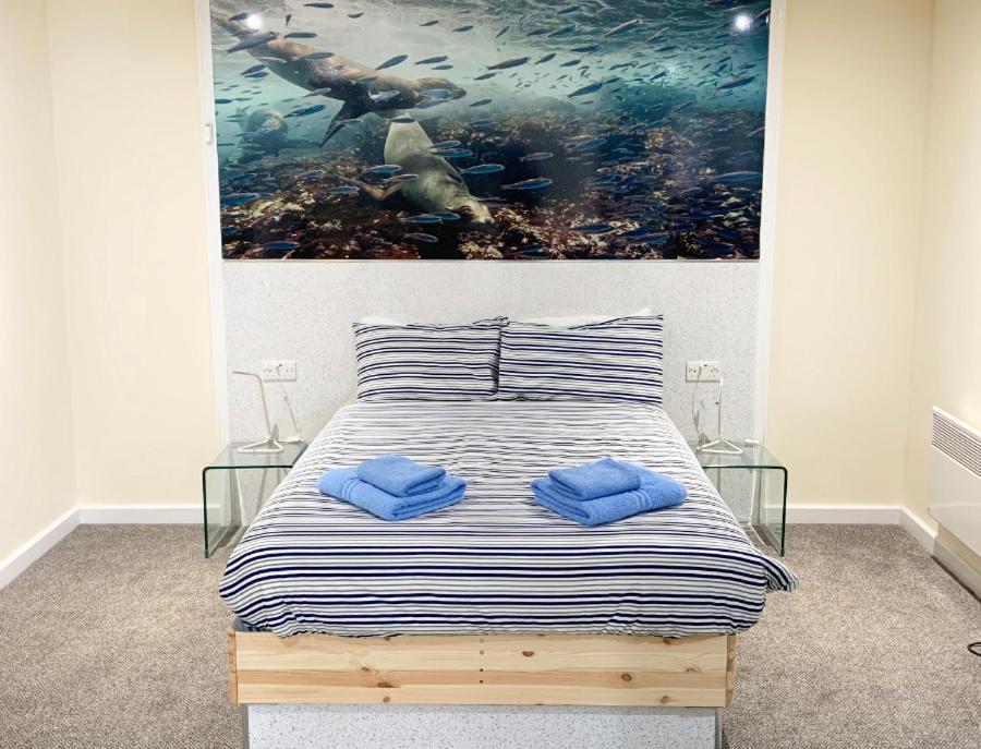 Silver Street Suites Whitby Dış mekan fotoğraf