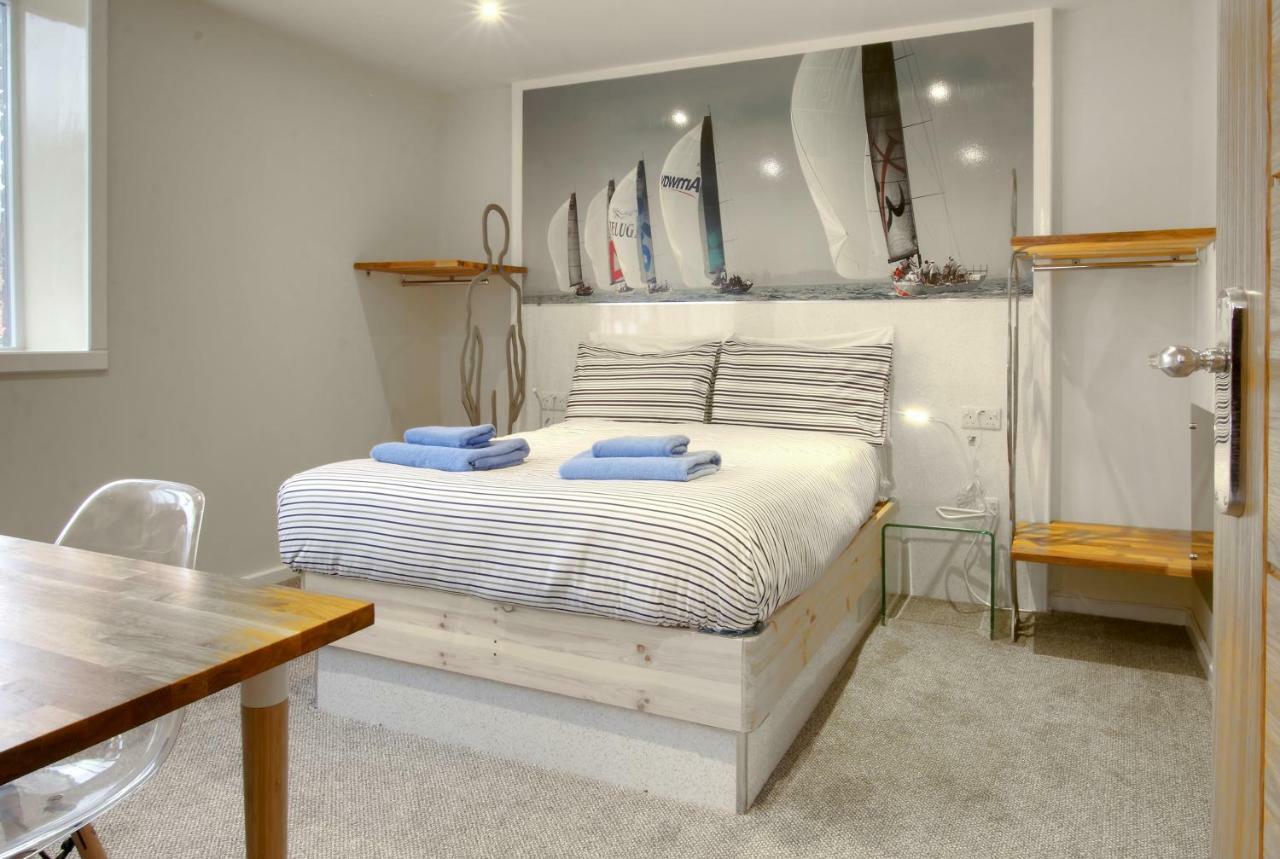 Silver Street Suites Whitby Dış mekan fotoğraf