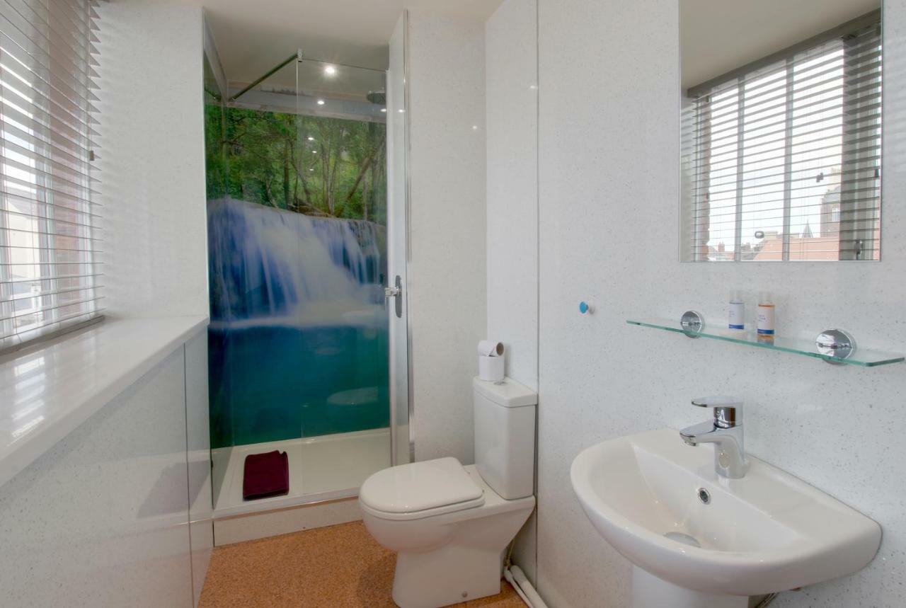 Silver Street Suites Whitby Dış mekan fotoğraf