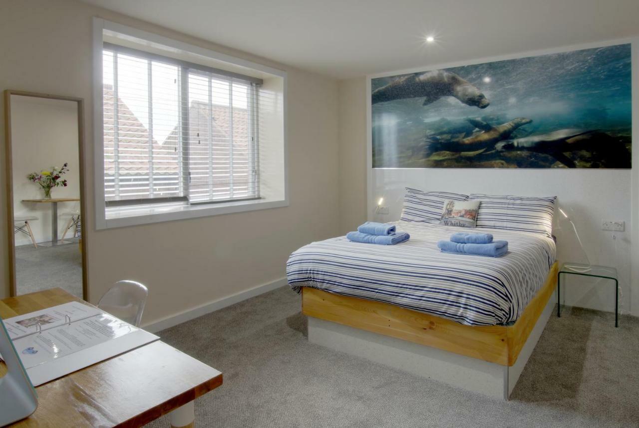 Silver Street Suites Whitby Dış mekan fotoğraf
