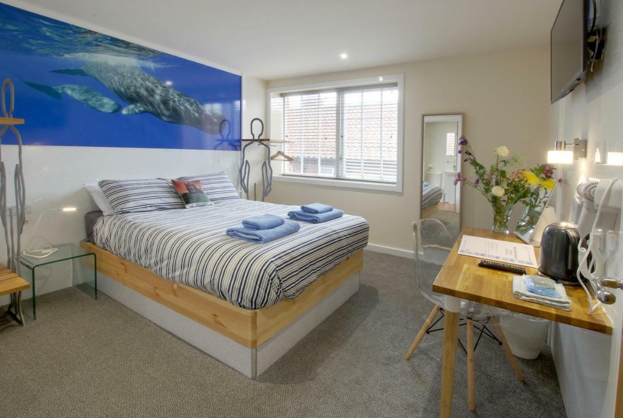 Silver Street Suites Whitby Dış mekan fotoğraf