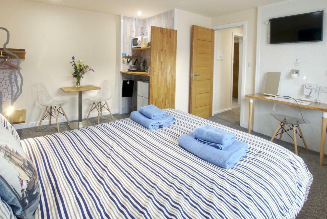 Silver Street Suites Whitby Dış mekan fotoğraf